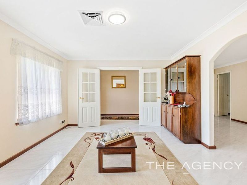 61 Marvell Avenue, Lake Coogee