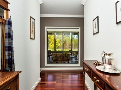 10 Vine Street, Holbrook
