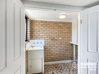 1 / 62 Young Street, Dubbo