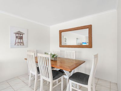2 / 96 Head Street, Forster