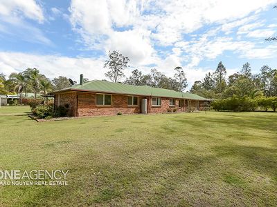 290 Forestdale Drive, Forestdale