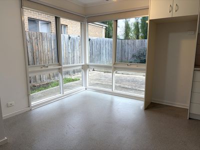 33A Polwarth Crescent, Belmont