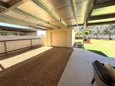 43 Cutler Avenue, Griffith