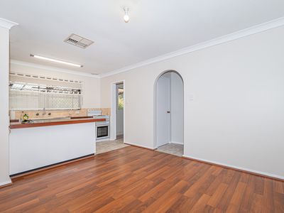 13 Mimosa Court, Kelmscott