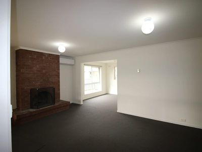 19 Walpole Avenue, Belmont