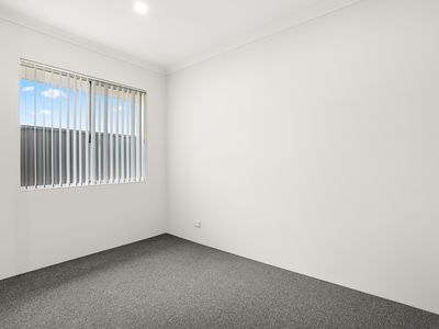 4 Lustre Rd, Baldivis