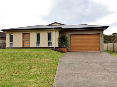 6 Boeing Avenue, Lake Conjola