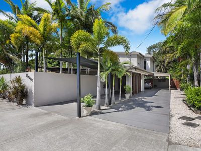 651 David Low Way, Pacific Paradise