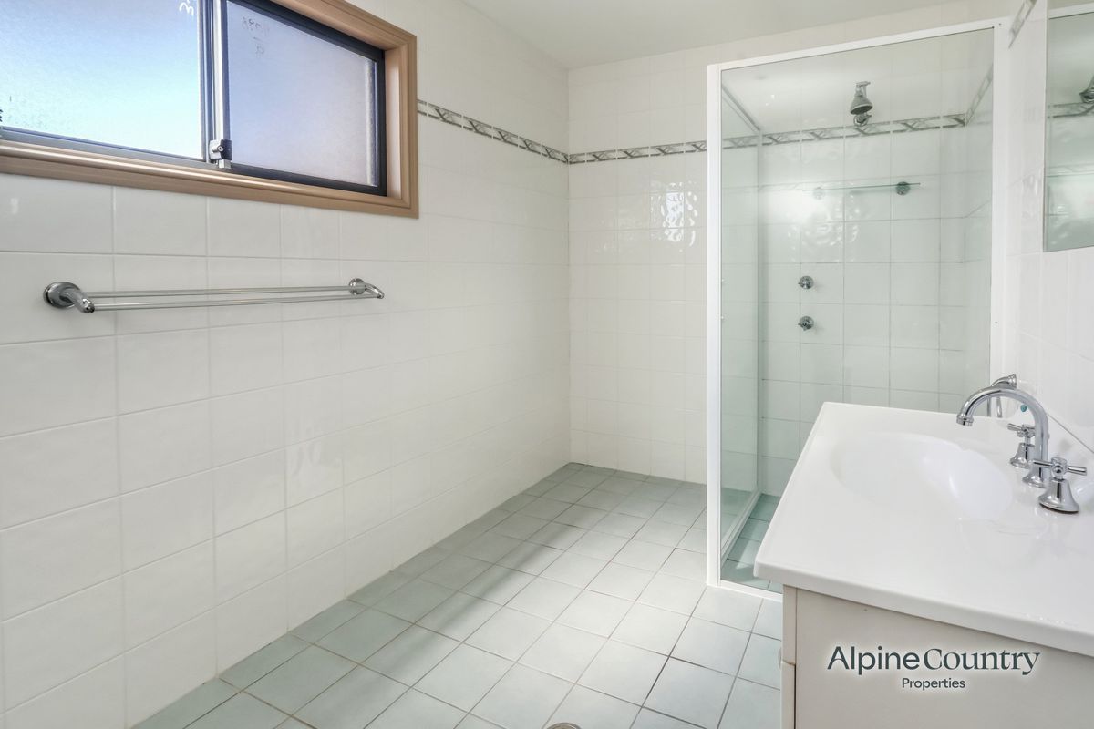 2 / 18 Nettin Circuit, Jindabyne