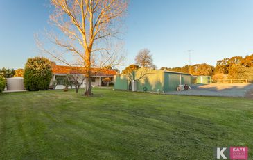 18 Dee Wy Road, Narre Warren South