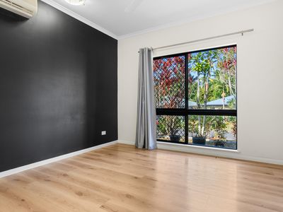 17 Finniss Crescent, Bentley Park