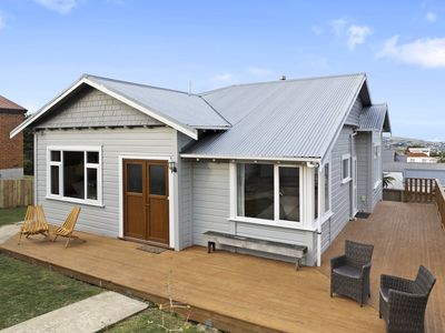 63 English Avenue, Mornington