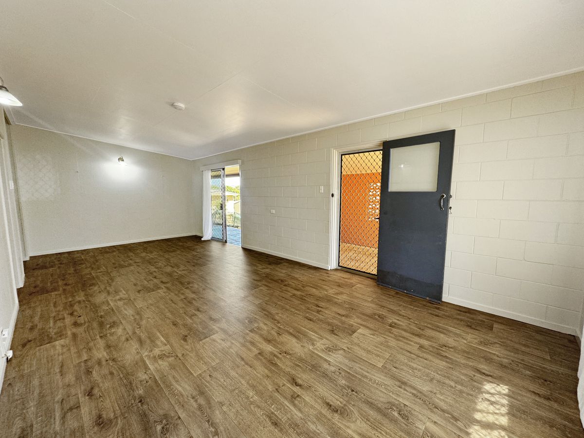 17 ARMSTRONG STREET, Atherton