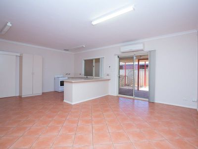 24 Brolga Way, South Hedland