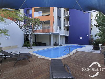 4 / 2 Walsh Loop, Joondalup