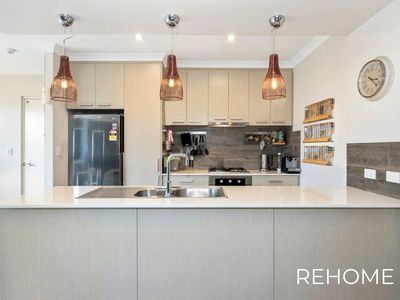 1 / 30 Lovegrove Way, Morley