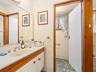 12 Benghazi Street, Bossley Park