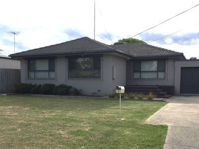 1 Drews Road, Marshall