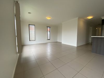 12 Casino Parade, Point Cook