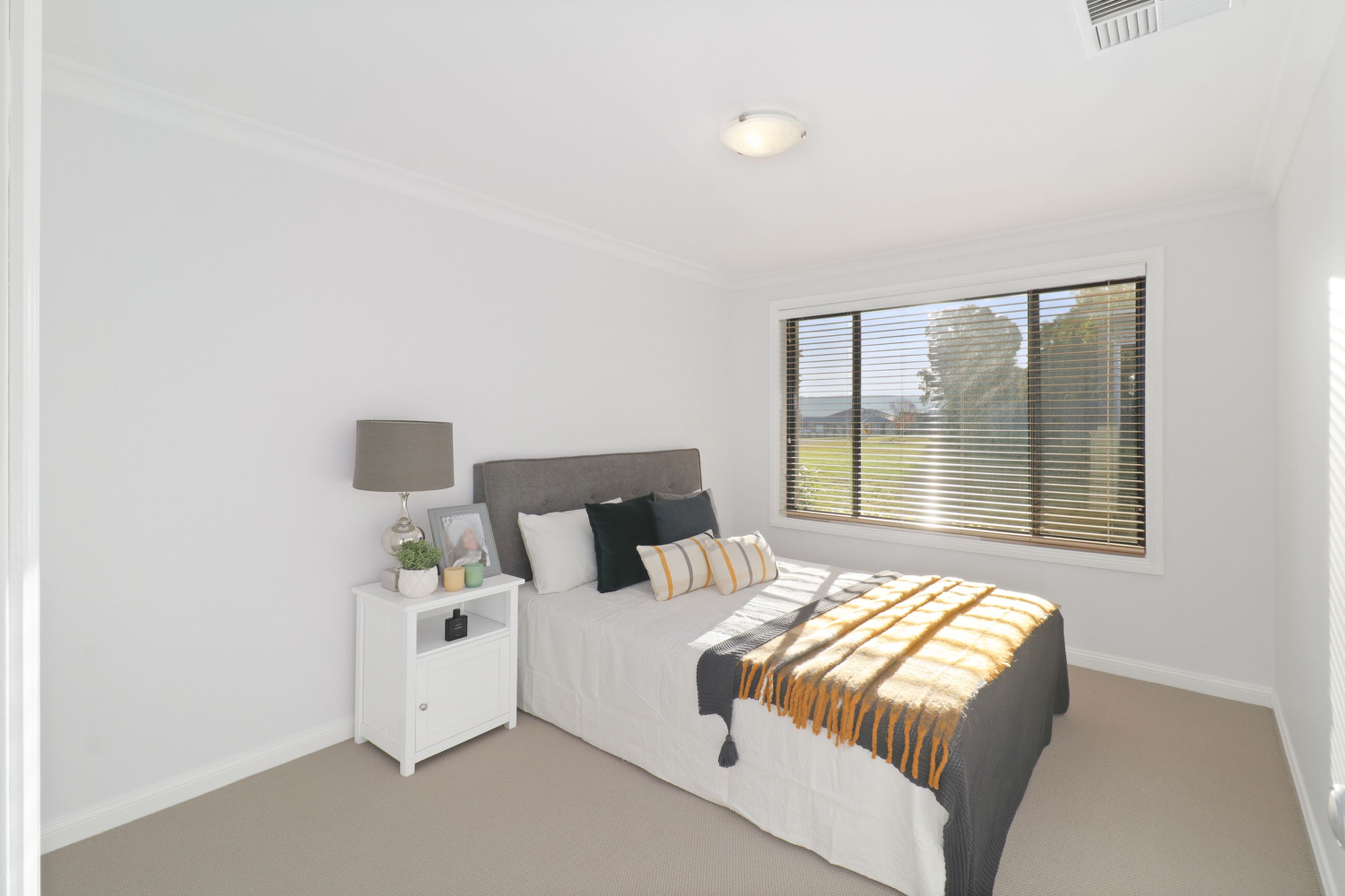 25-27 Knox Street, GLENMORE PARK