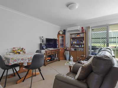 35 & 35a Gemini Way, Narrawallee