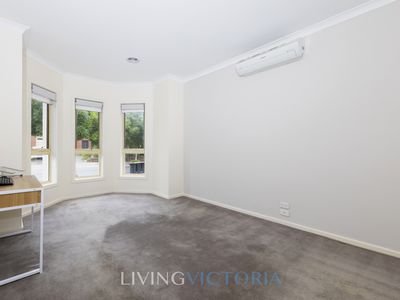 13 Studley Park Way, Caroline Springs