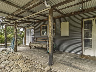 170 Russell Road, Lonnavale