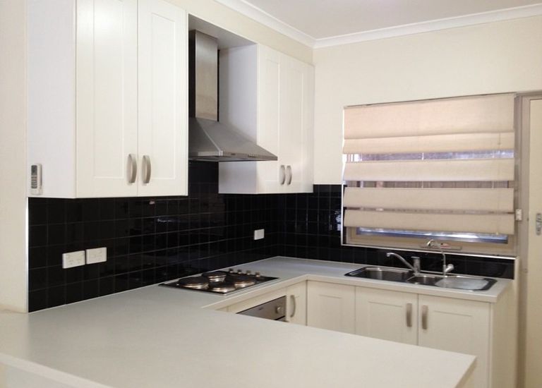 9 / 4 Keen Avenue, Glenelg East