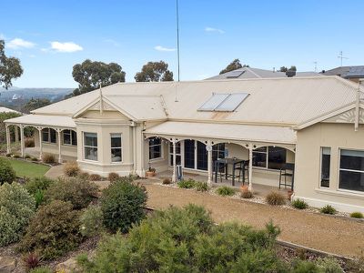 2 Lake View Dr, Broadford