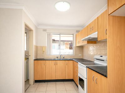 4 / 104-106 Ernest Street, Lakemba
