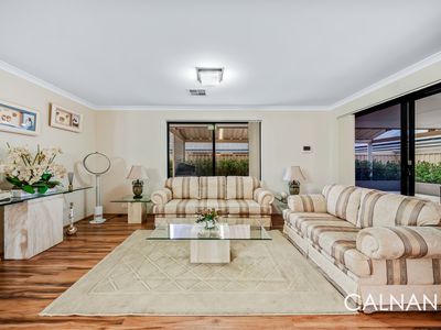 4 Nutmeg Place, Wattle Grove