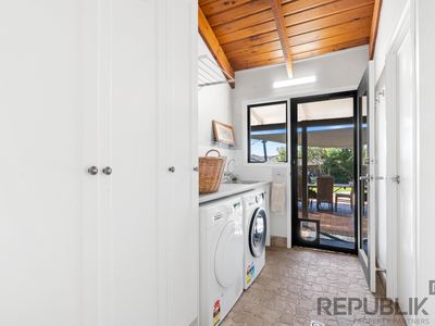9 BAXTON PLACE, Shailer Park