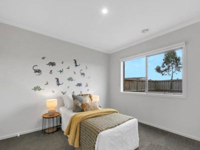 33 Pear Street, Wyndham Vale