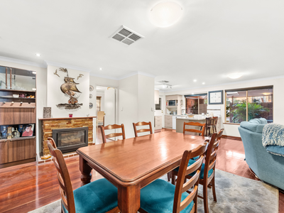 12 Carpenteria Crescent, Kenwick