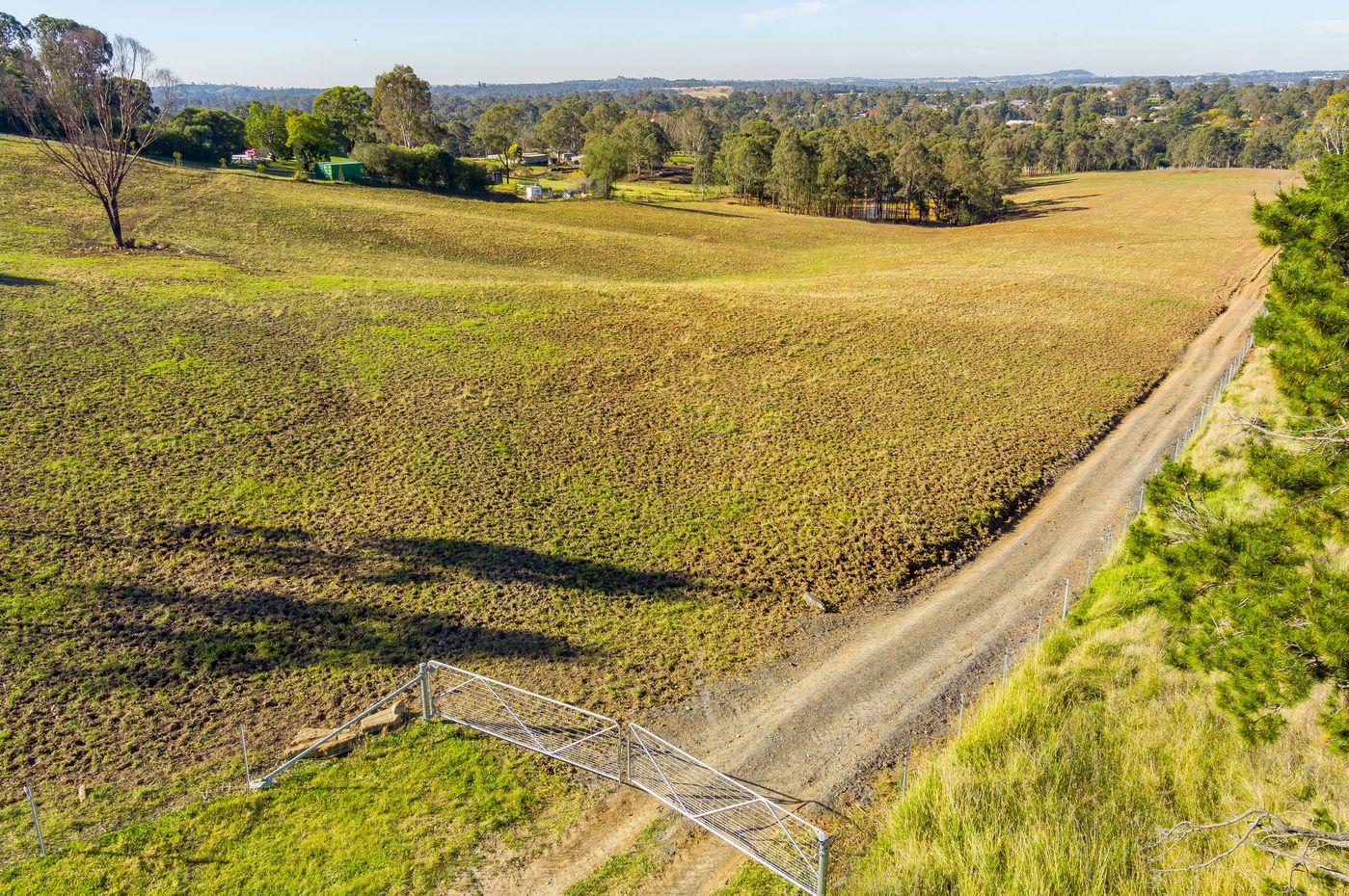 320 May Farm Road, BROWNLOW HILL