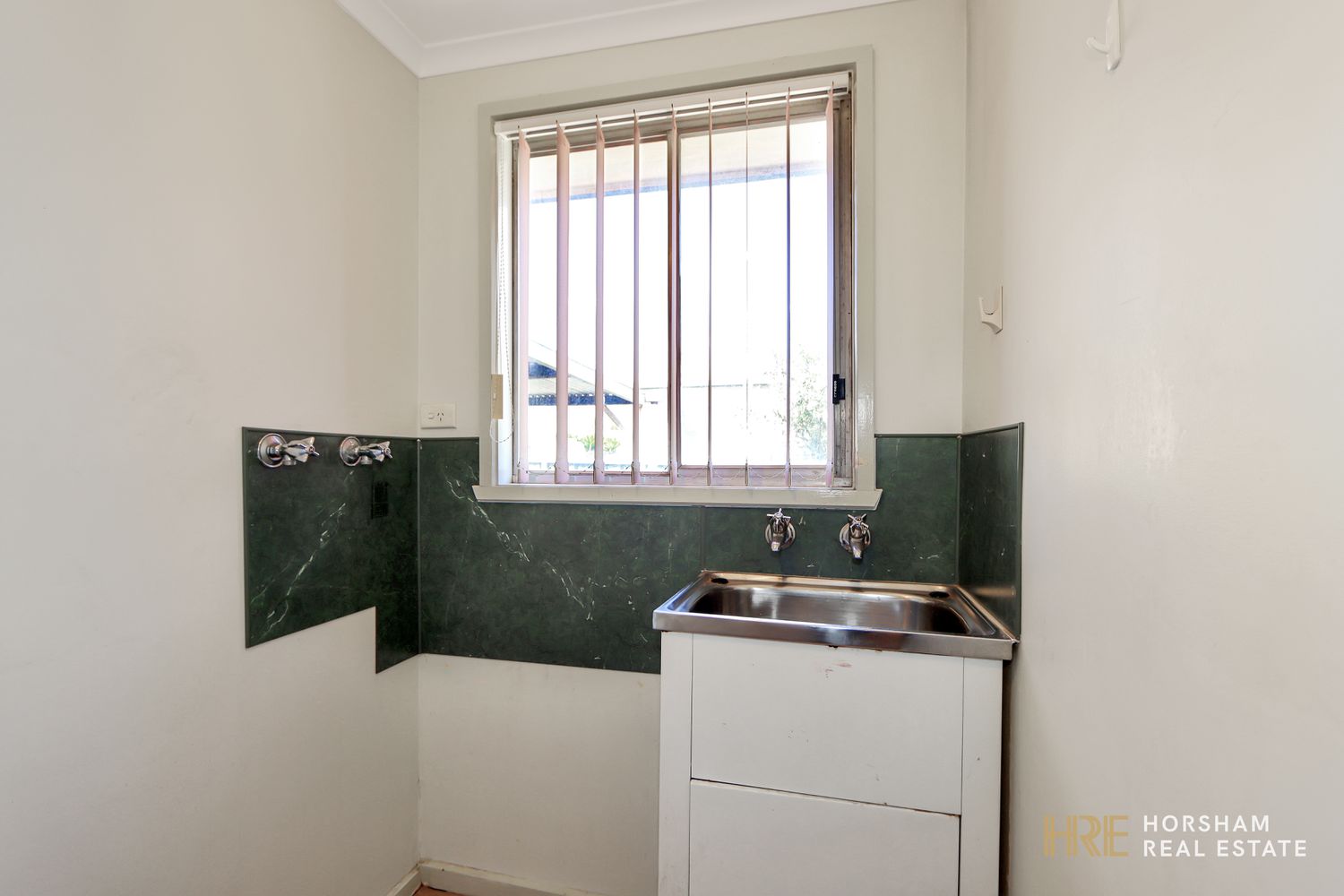 20 Felstead Avenue, Horsham