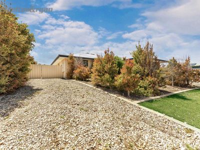 14 La Manche Ave, Port Kennedy