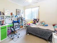 12 Alan Crescent, Eight Mile Plains