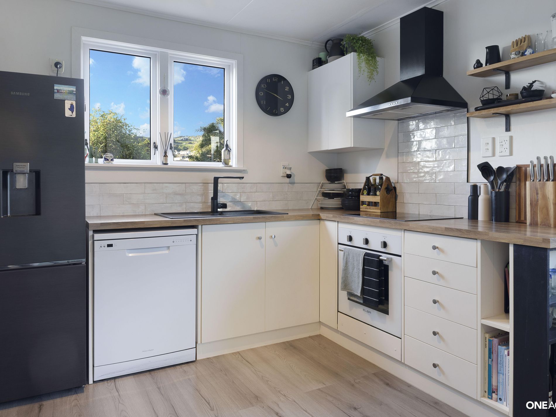 22 Bartlett Grove, Tawa