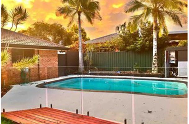 5 / 9 Horsham place, Helensvale