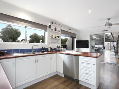 3 Regent Street, Whittington