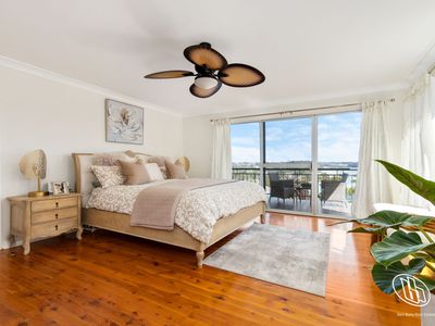 11 Hillcrest Avenue, North Narooma