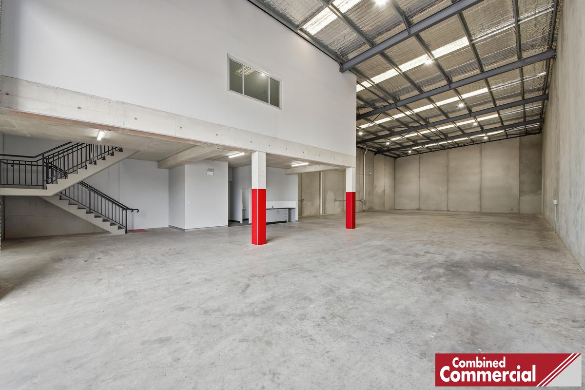 2 / 2-4 Lone Pine Place, Smeaton Grange