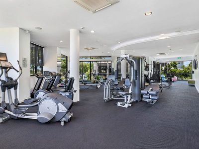 6203 / 6 Marina Promenade, Paradise Point