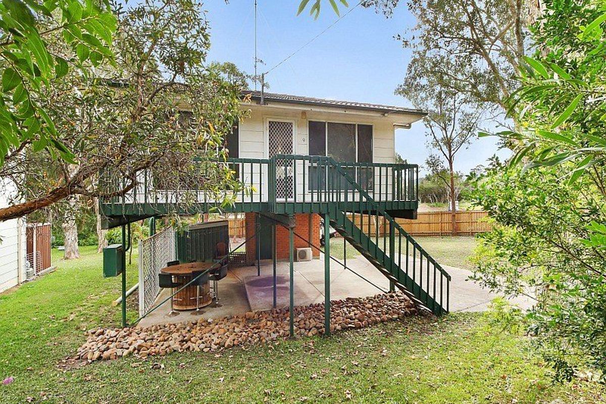 9 Peter Avenue, Forresters Beach