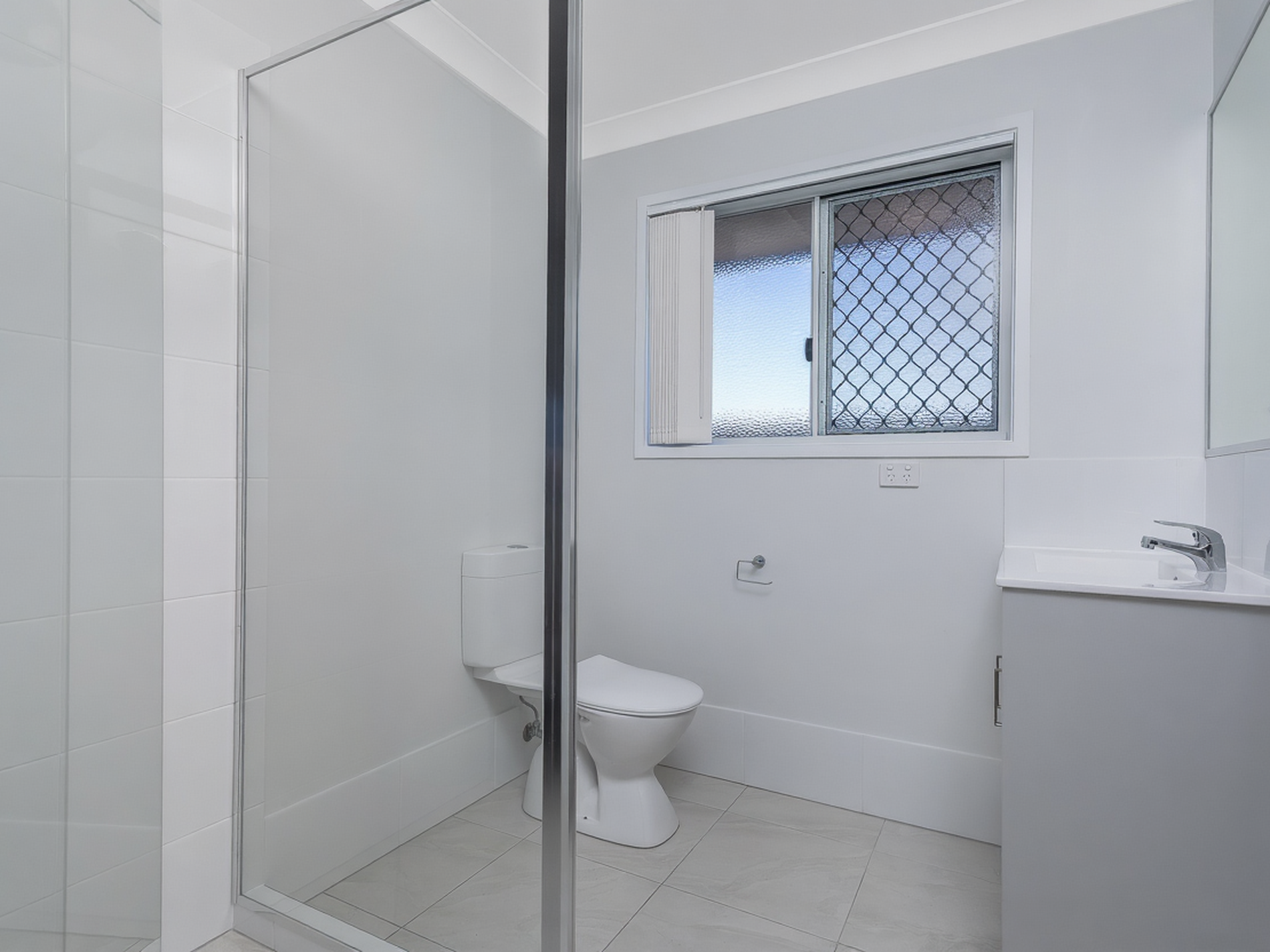 4 Skylark Court, Kallangur