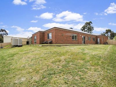 13 Kawana Drive, Maiden Gully
