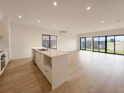 12 Heirloom Way, Swan Hill