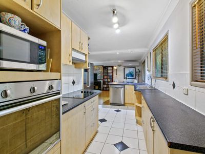 956 Rochedale Road, Rochedale South
