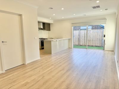 44 Gansha Street, Weir Views